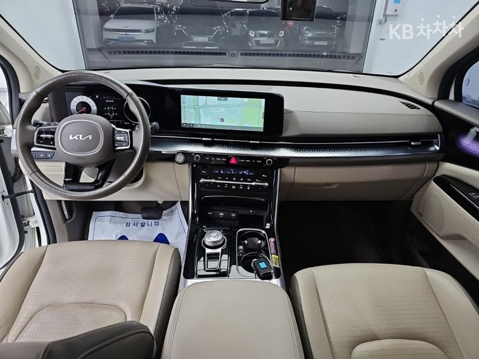 Kia Carnival 4th generationHigh Limousine (Carnival) D2.2 7-seater (Limousine) Signature - 7