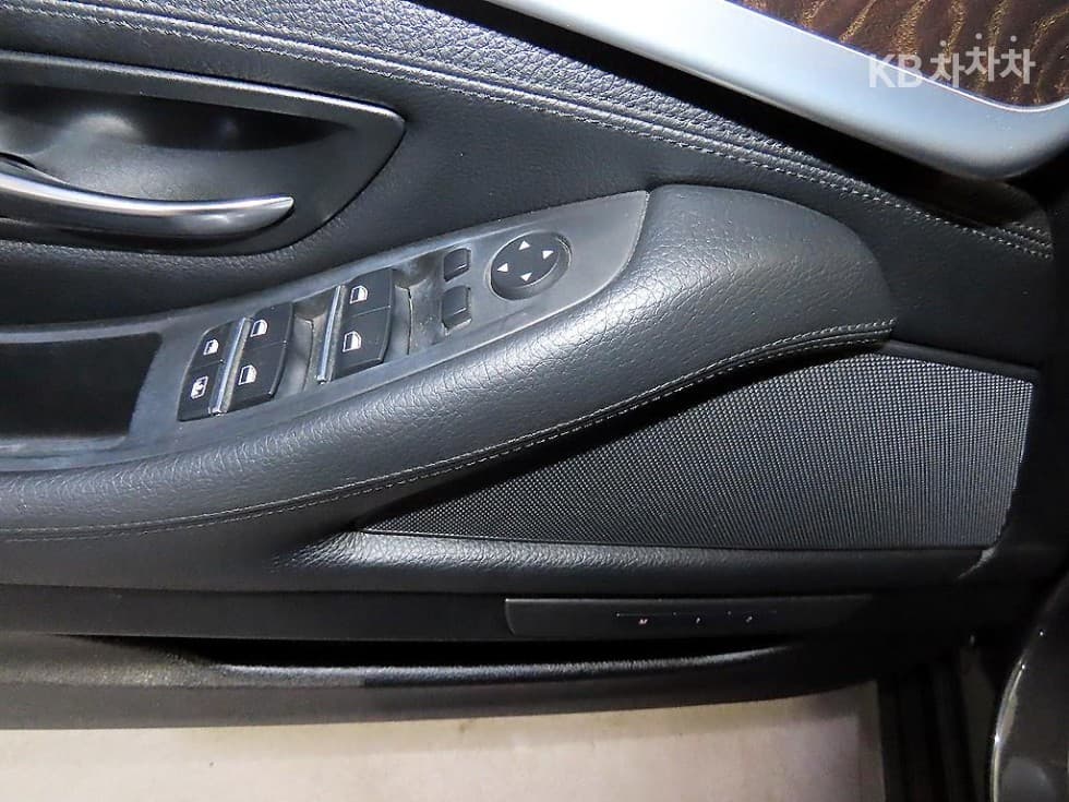 BMW New5 Series528i F10 - 13