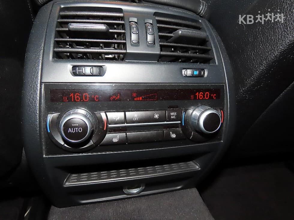BMW New5 Series528i F10 - 15