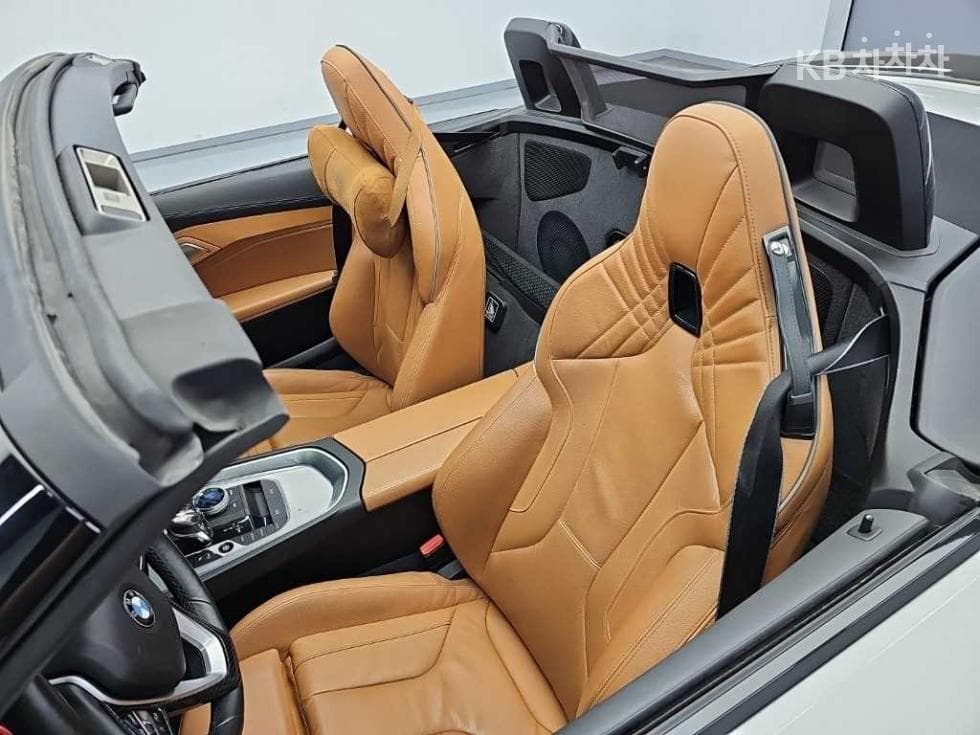 BMW All New Z4sDrive 20i Sport - 11