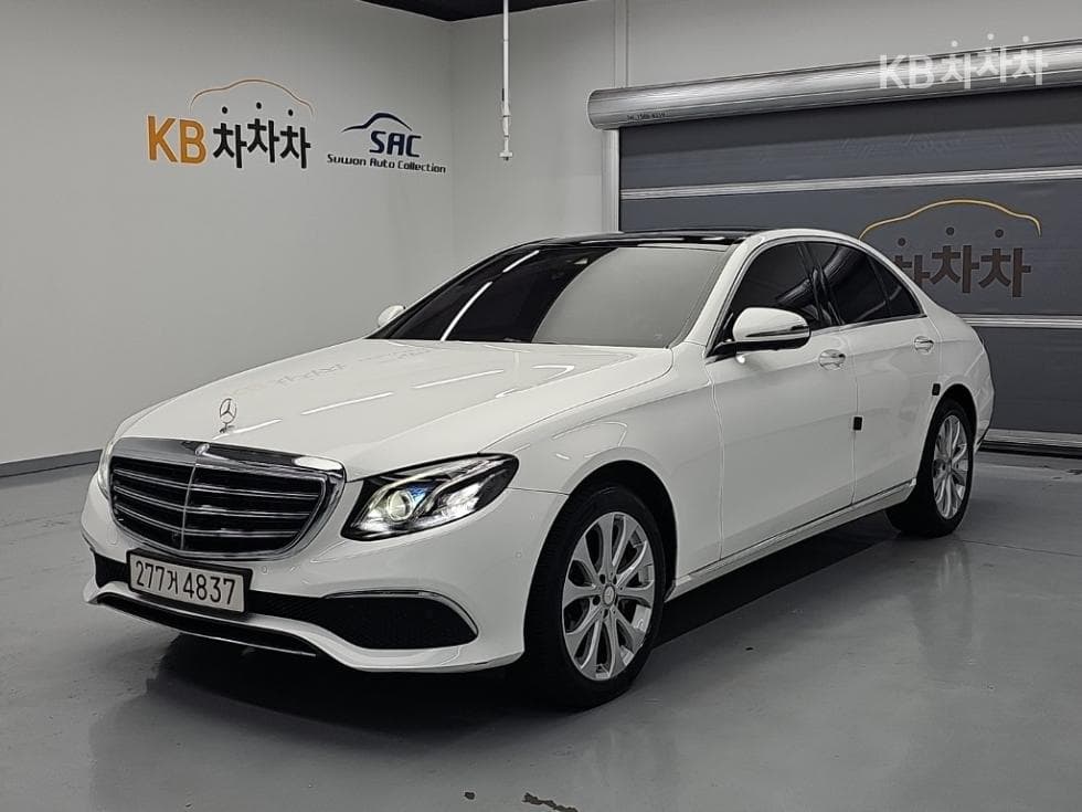 Mercedes-Benz E-Клас (W213) E300 Exclusive - Image 1