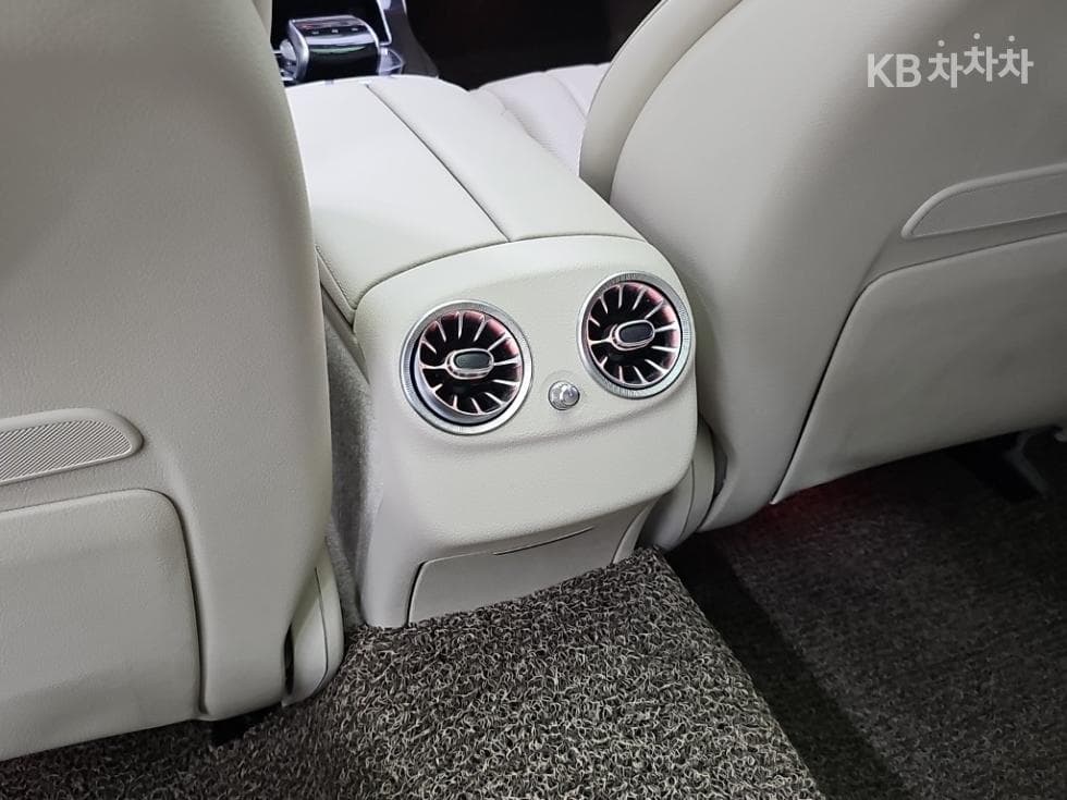 Mercedes-Benz E-Клас (W213)E300 Exclusive - 13