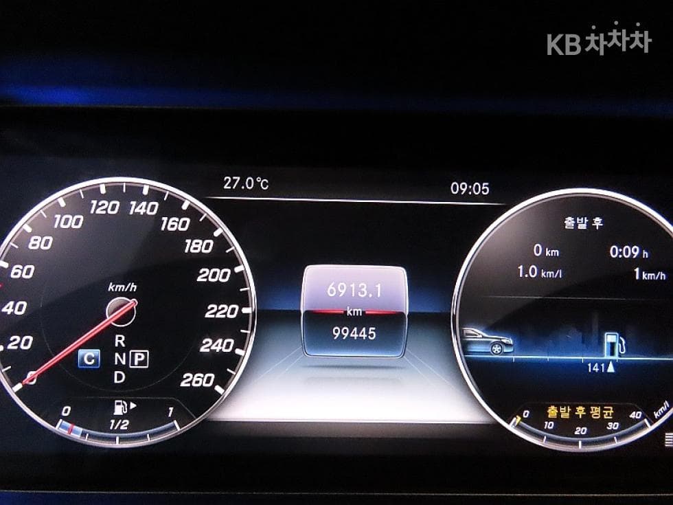 Mercedes-Benz E-Class (W213)E300 4Matic Avantgarde - 8