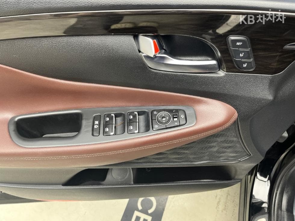 Hyundai Santa Fe TMGasoline 2.0T 2WD Inspiration - 11