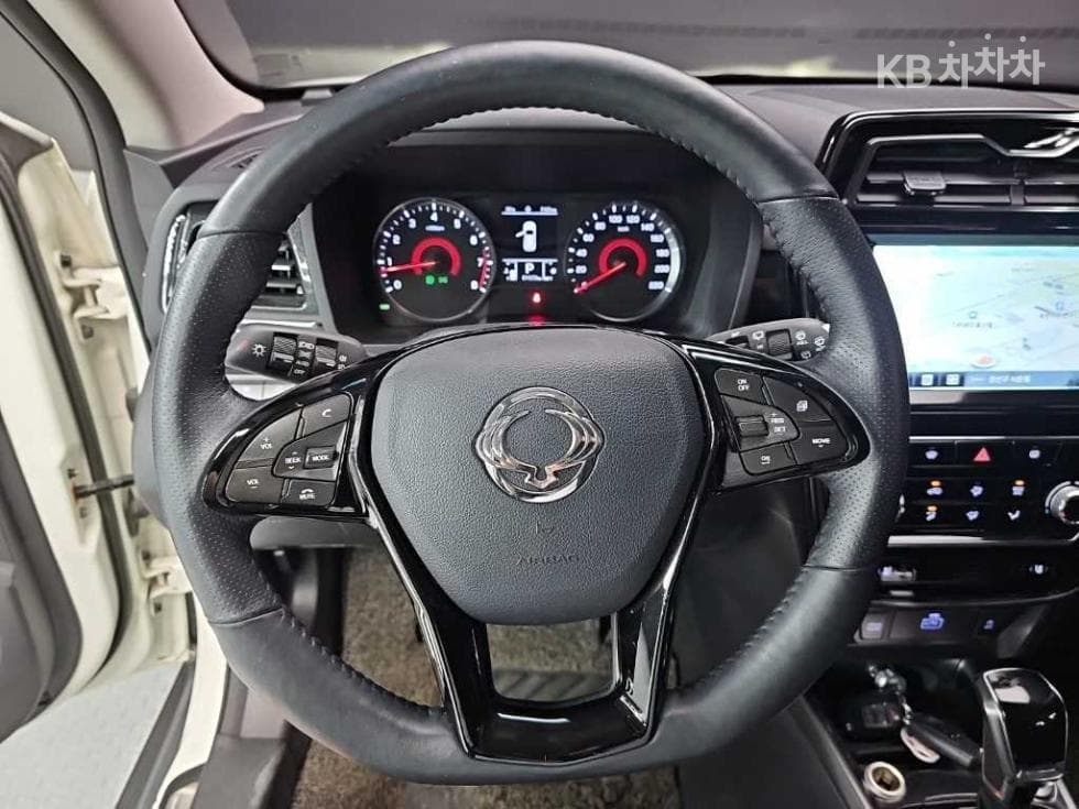 KG Mobility Very New (facelift/refresh; particularly for Tivoli) TivoliGasoline V5 2WD Standard - 9