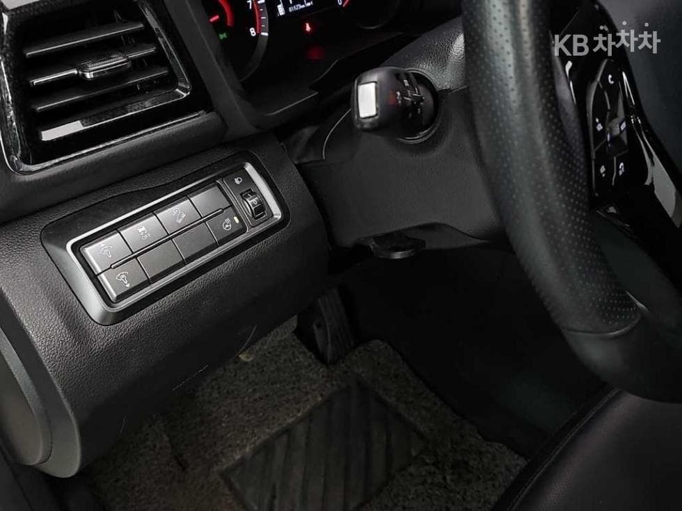 KG Mobility Very New (facelift/refresh; particularly for Tivoli) TivoliGasoline V5 2WD Standard - 16