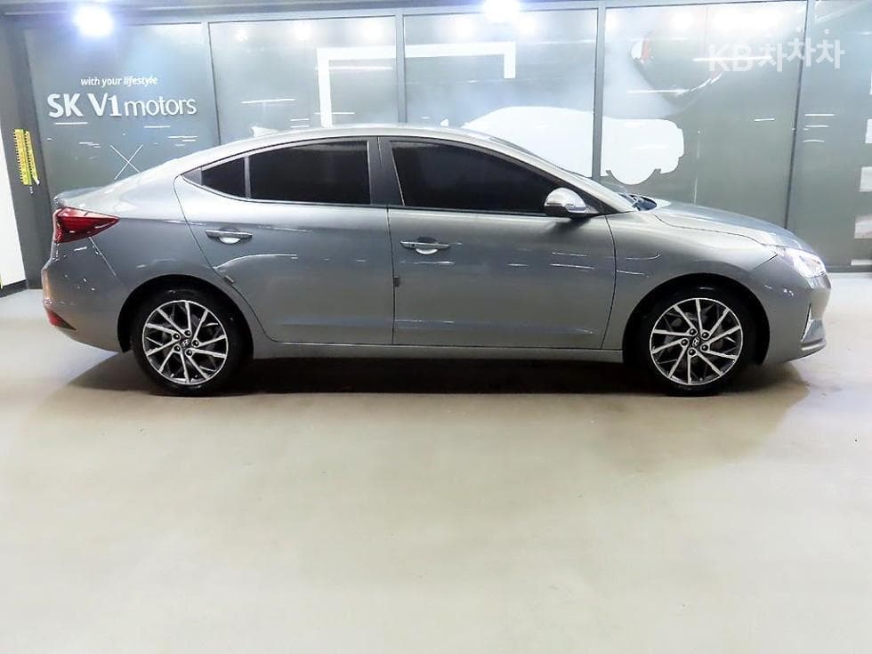Hyundai The New (facelift) Avante (Elantra) ADSmartstream G1.6 Style - 3