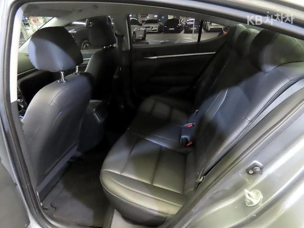 Hyundai The New (facelift) Avante (Elantra) ADSmartstream G1.6 Style - 7