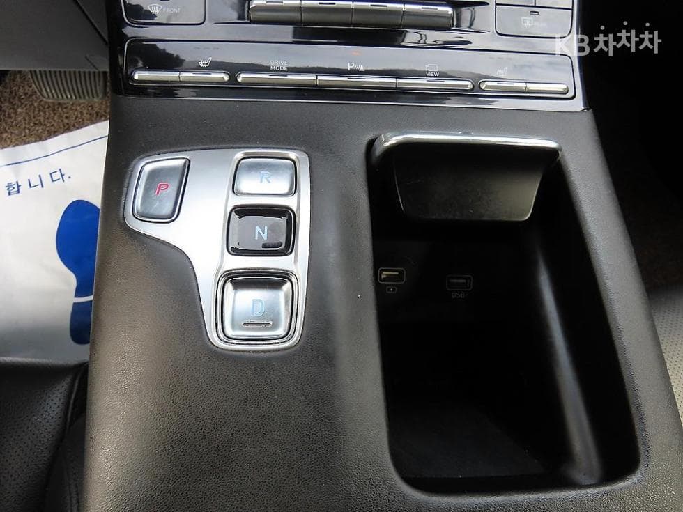 Hyundai The New (facelift) Grandeur (Azera)LPi 3.0 Rental car Modern - 10
