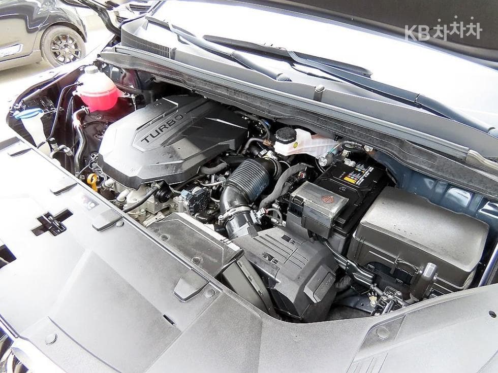 Kia Carnival 4th generationD2.2 9-seater Signature - 19