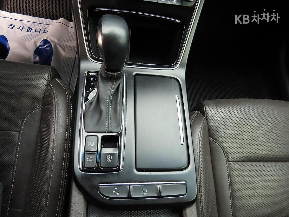 Hyundai Grandeur (Azera)IG2.4 Premium Standard - 10