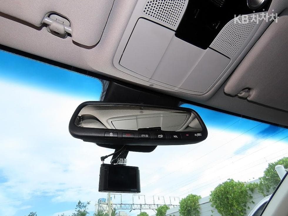 Hyundai Grandeur (Azera)IG2.4 Premium Standard - 14