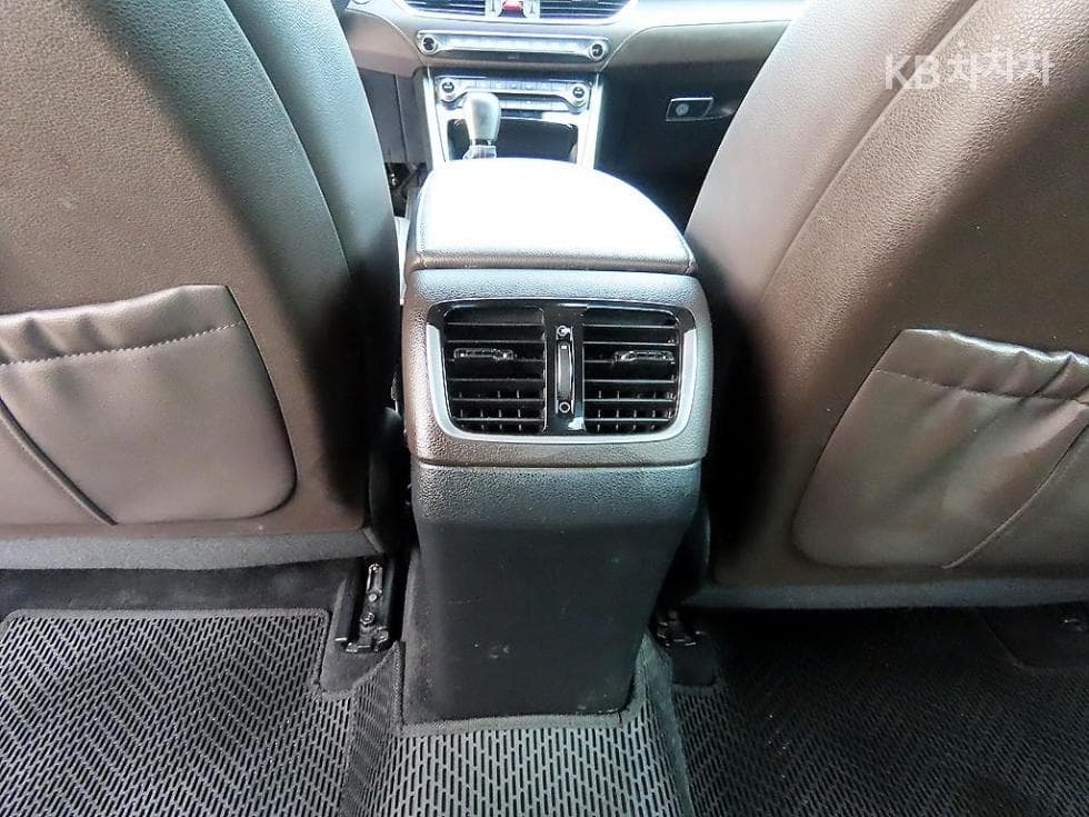 Hyundai Grandeur (Azera)IG2.4 Premium Standard - 18