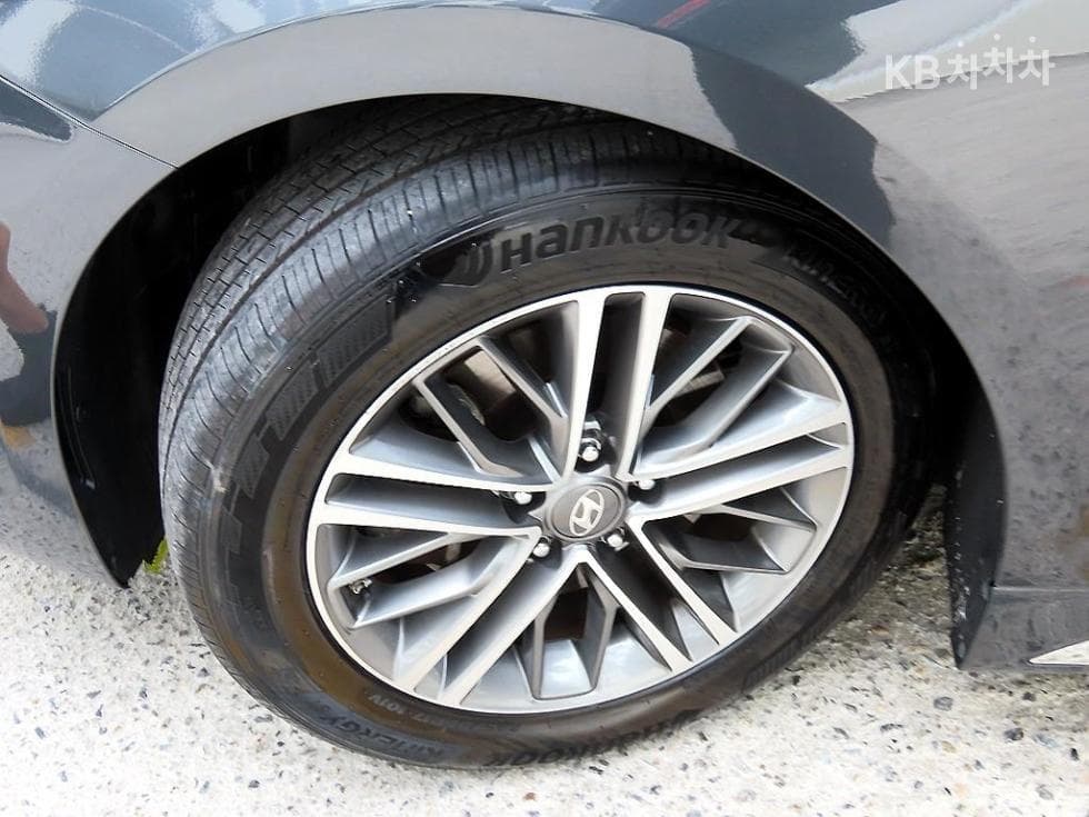 Hyundai Grandeur (Azera)IG2.4 Premium Standard - 20