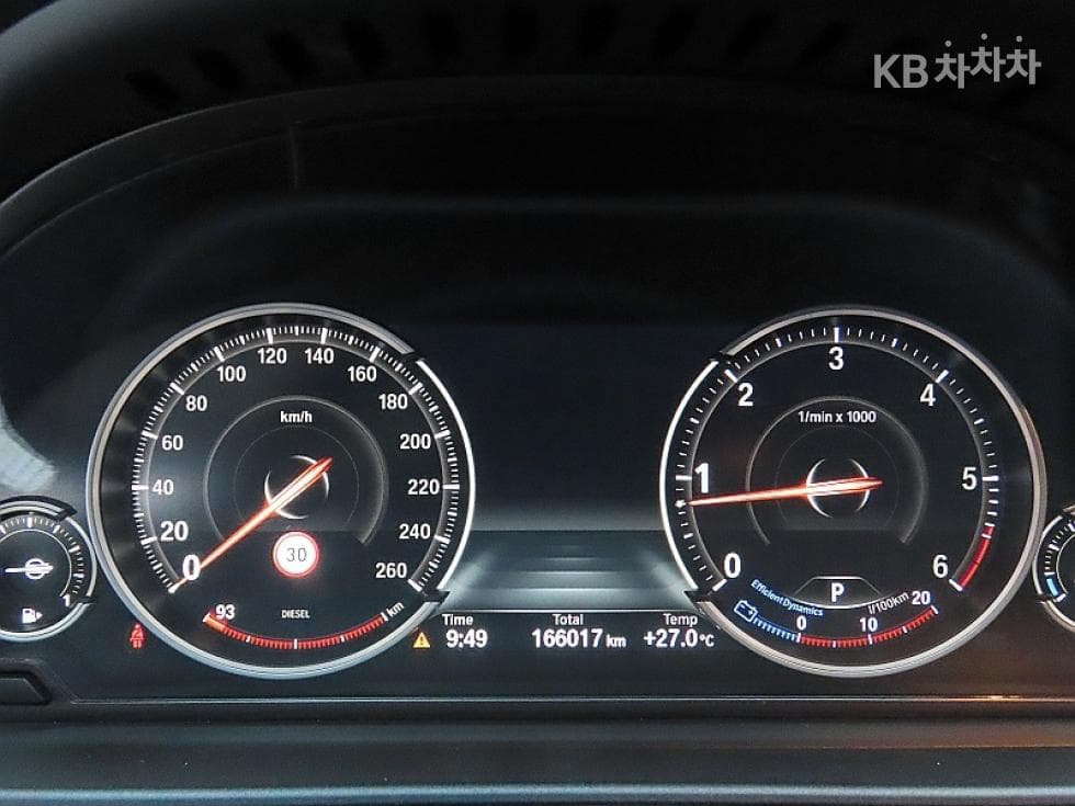 BMW Нов5 Серия520d M Air로Динамичен F10 - 8