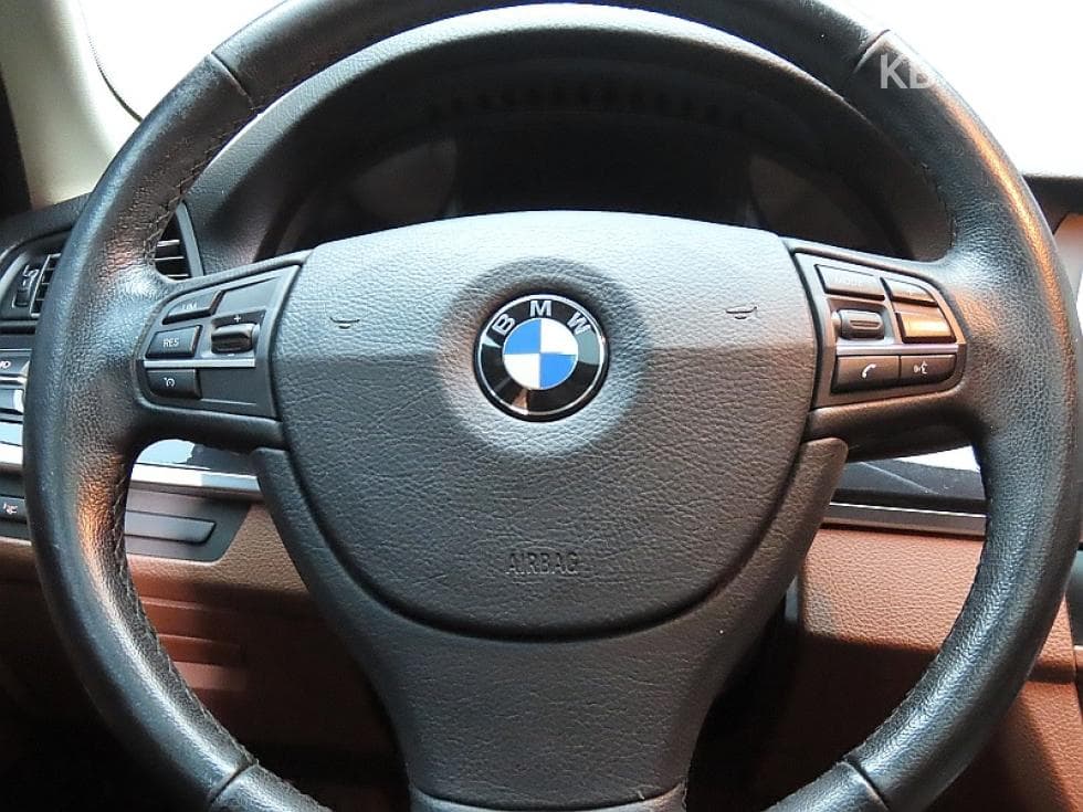 BMW Нов5 Серия520d M Air로Динамичен F10 - 17