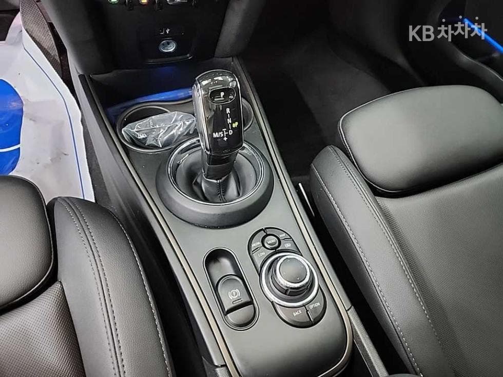 Мини Countryman (F60)1.5 Cooper Classic Plus Стандартен - 8