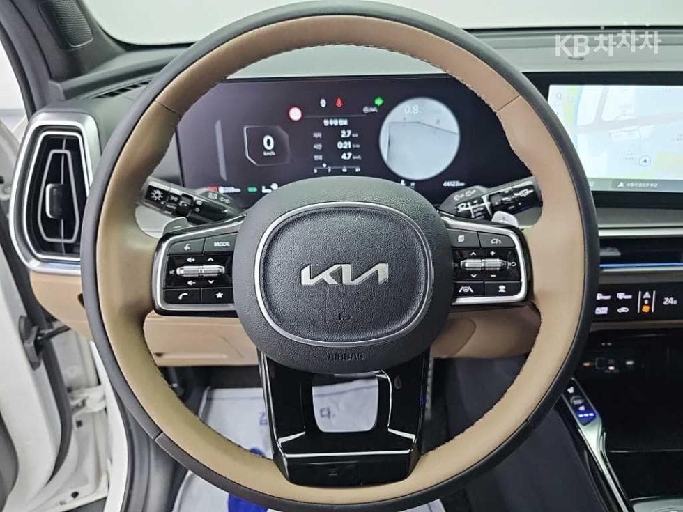 Киа The New (фейслифт) Sorento MQ42.2 Дизел 2WD Signature - 9