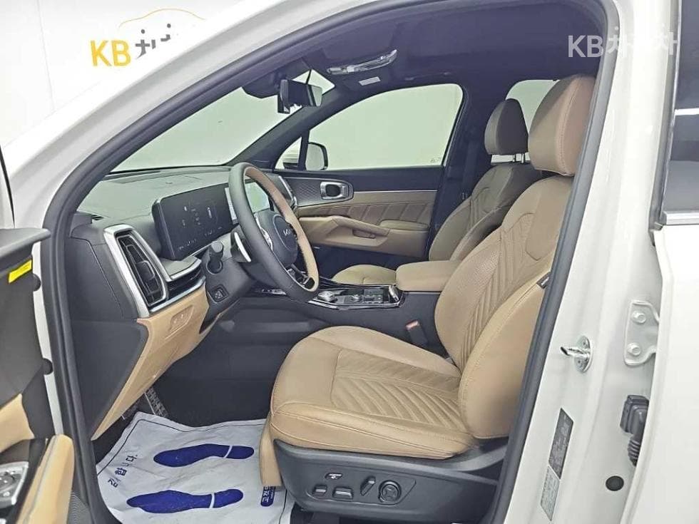 Киа The New (фейслифт) Sorento MQ42.2 Дизел 2WD Signature - 11