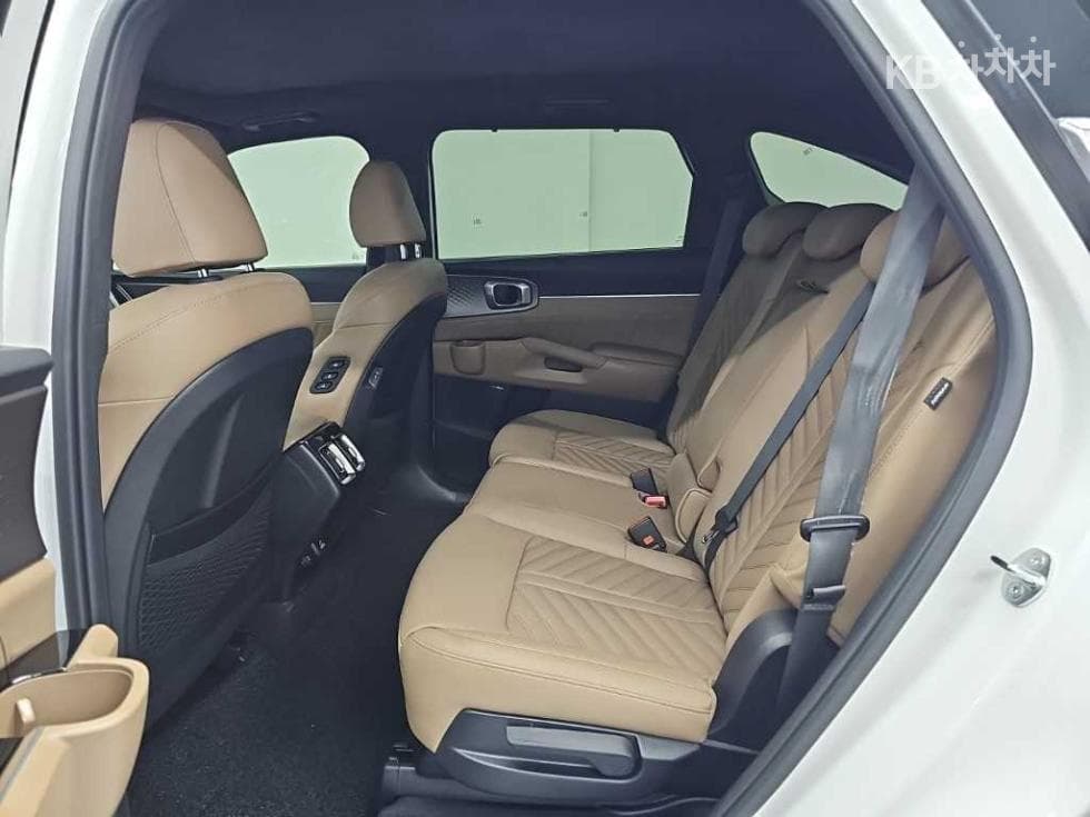 Киа The New (фейслифт) Sorento MQ42.2 Дизел 2WD Signature - 12