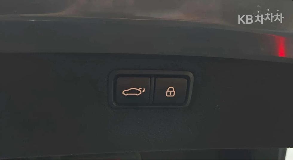 Дженезис G803.3 GDI AWD Лукс Специал (специален признак/издание) - 21