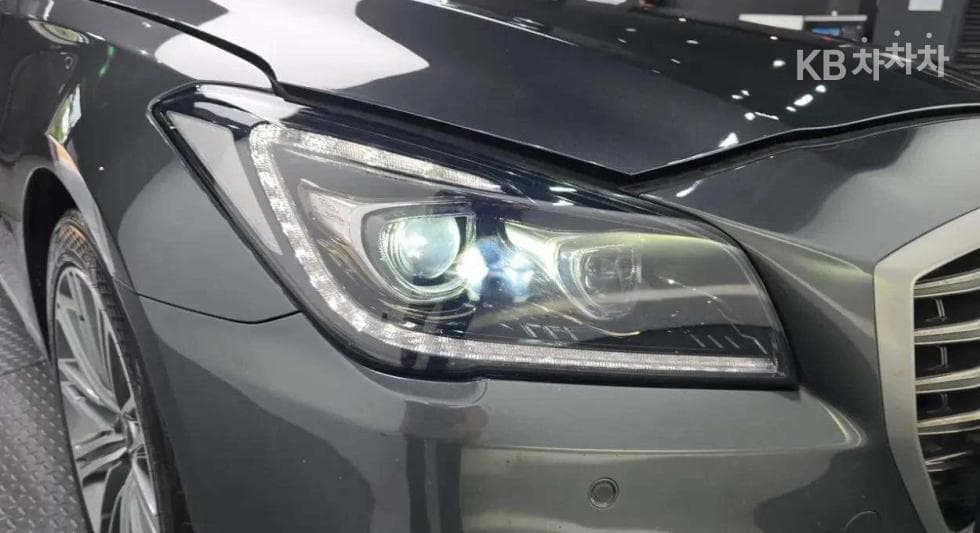 Дженезис G803.3 GDI AWD Лукс Специал (специален признак/издание) - 26