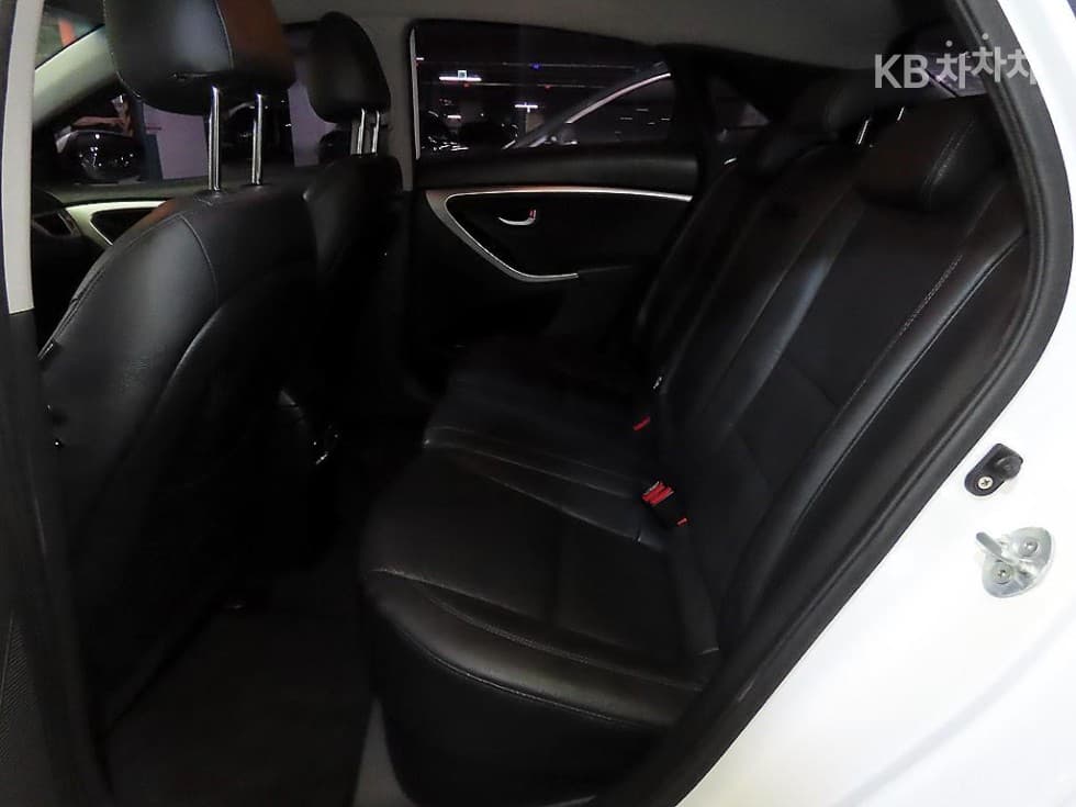 Hyundai i30(신형)1.6 GDI PYL - 7