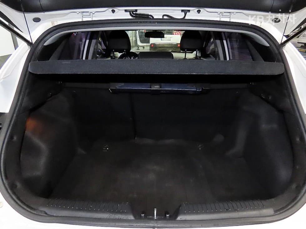 Hyundai i30(신형)1.6 GDI PYL - 18