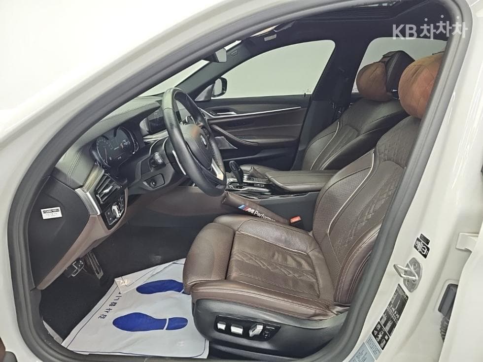 BMW 올Нов5 Серия (G30)520d xDrive M Sport Package Plus - 11