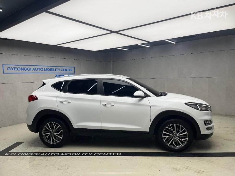 Hyundai All New TucsonDiesel(e-VGT R)1.6 2WD Premium - 2