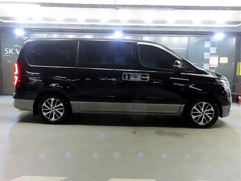 Hyundai The New (facelift) 그랜드 Star렉스어반 9-seater Exclusive - 3