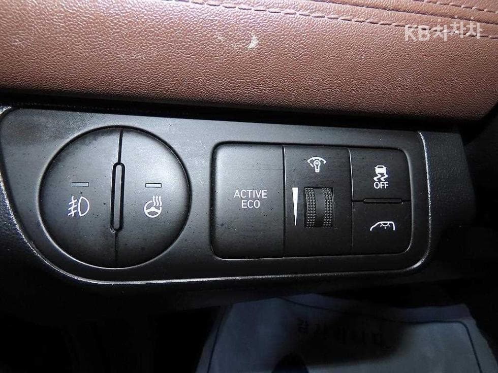 Hyundai The New (facelift) 그랜드 Star렉스어반 9-seater Exclusive - 13