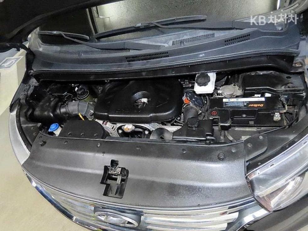 Hyundai The New (facelift) 그랜드 Star렉스어반 9-seater Exclusive - 18