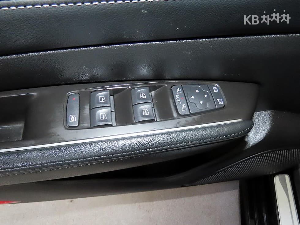 Renault Korea SM62.0 GDe LE Standard - 13
