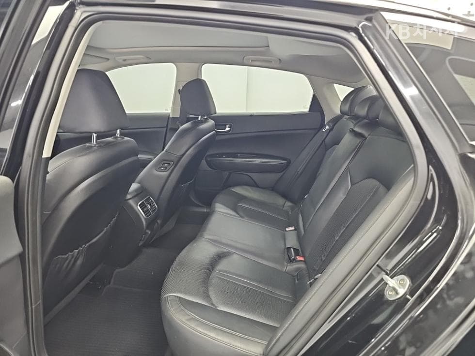 Kia K5 Second generation2.0 Gasoline SX Noblesse Special (special feature/edition) - 12