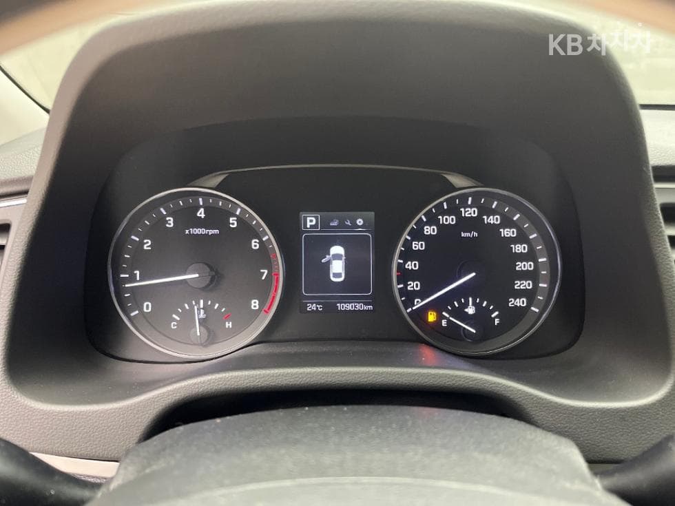 Hyundai Avante (Elantra)AD1.6 GDi Value Plus - 8