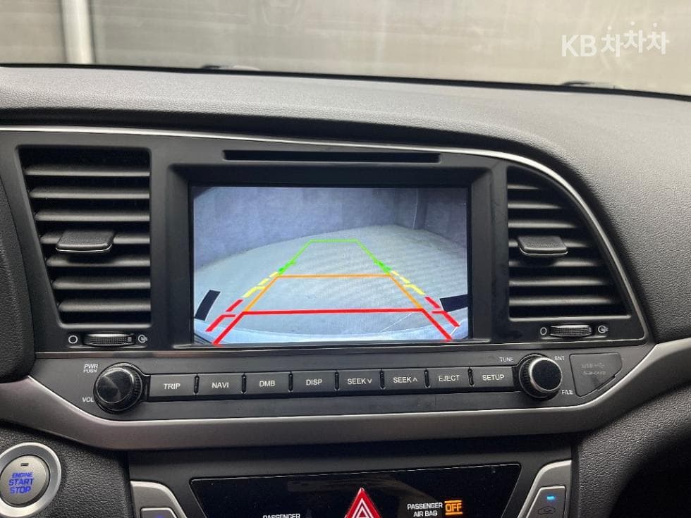 Hyundai Avante (Elantra)AD1.6 GDi Value Plus - 14