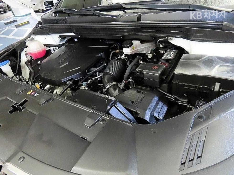 Kia Carnival 4th generationD2.2 9-seater Signature - 19