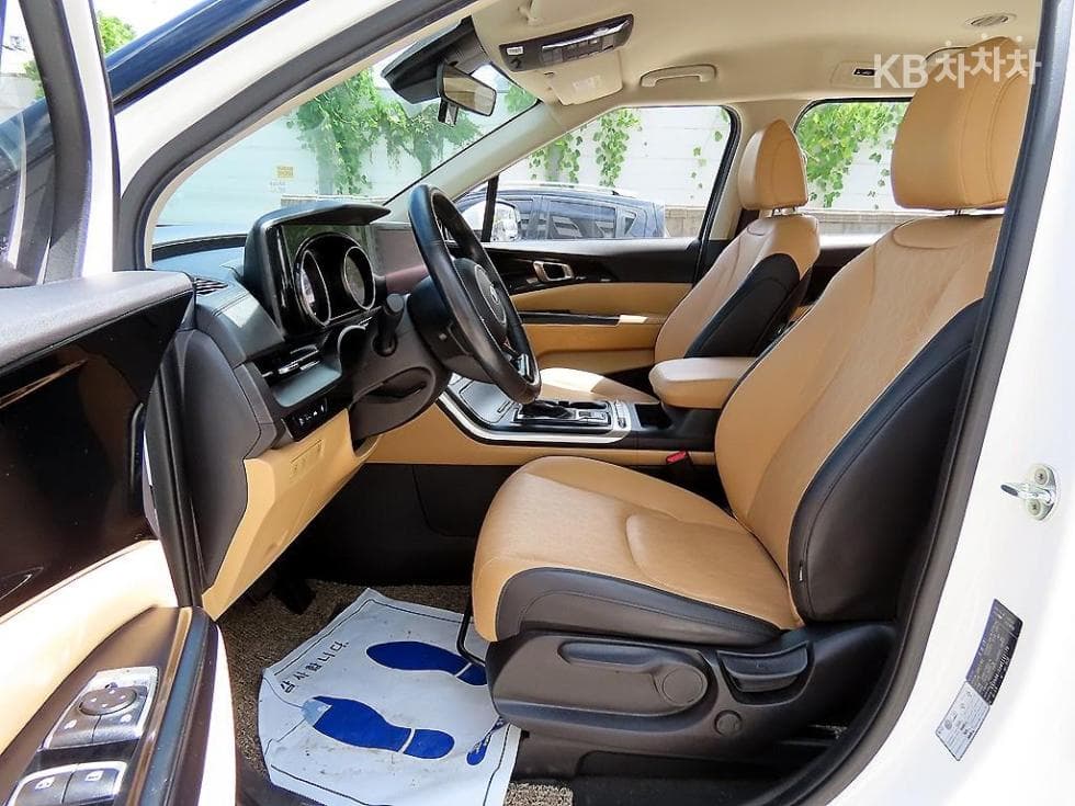 Kia Carnival 4th generationD2.2 9-seater Prestige - 5