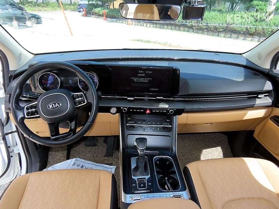 Kia Carnival 4th generationD2.2 9-seater Prestige - 8