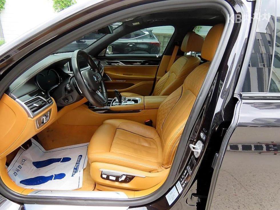 BMW 7시리즈 (G11)M760Li xDrive Standard - 5