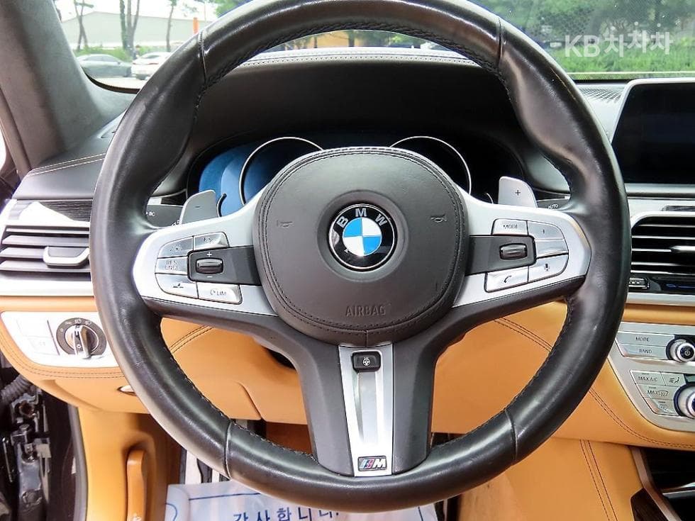 BMW 7시리즈 (G11)M760Li xDrive Standard - 8