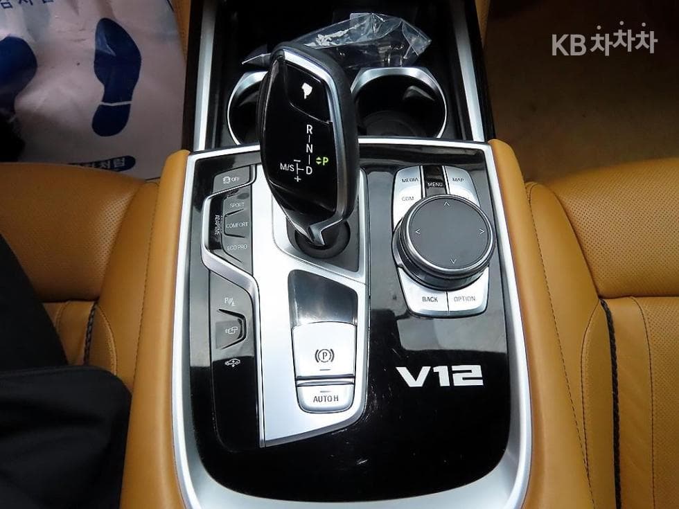 BMW 7시리즈 (G11)M760Li xDrive Standard - 11