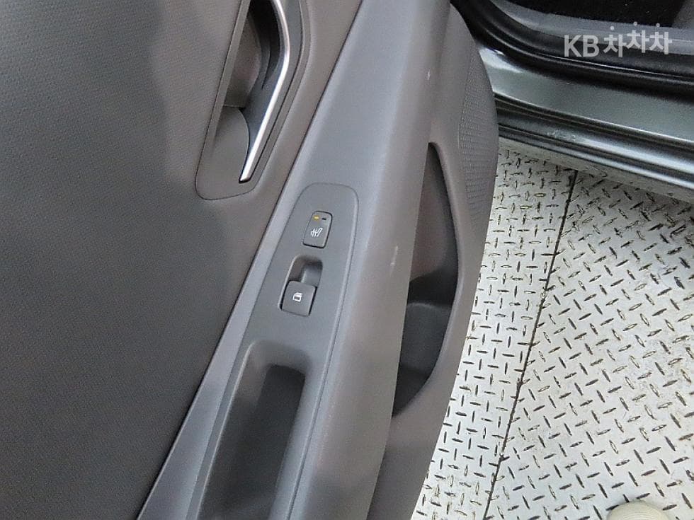 Hyundai The New (facelift) Avante (Elantra) (CN7)1.6 Gasoline Inspiration - 18