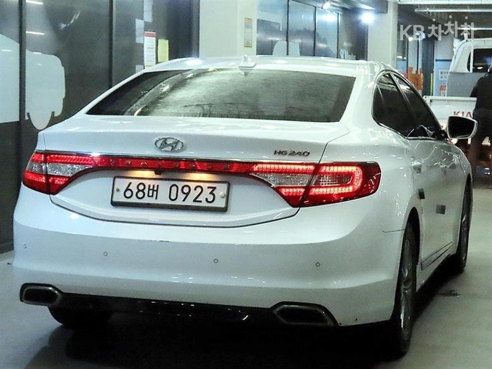 Hyundai Grandeur (Azera)HGHG240 Modern - 4