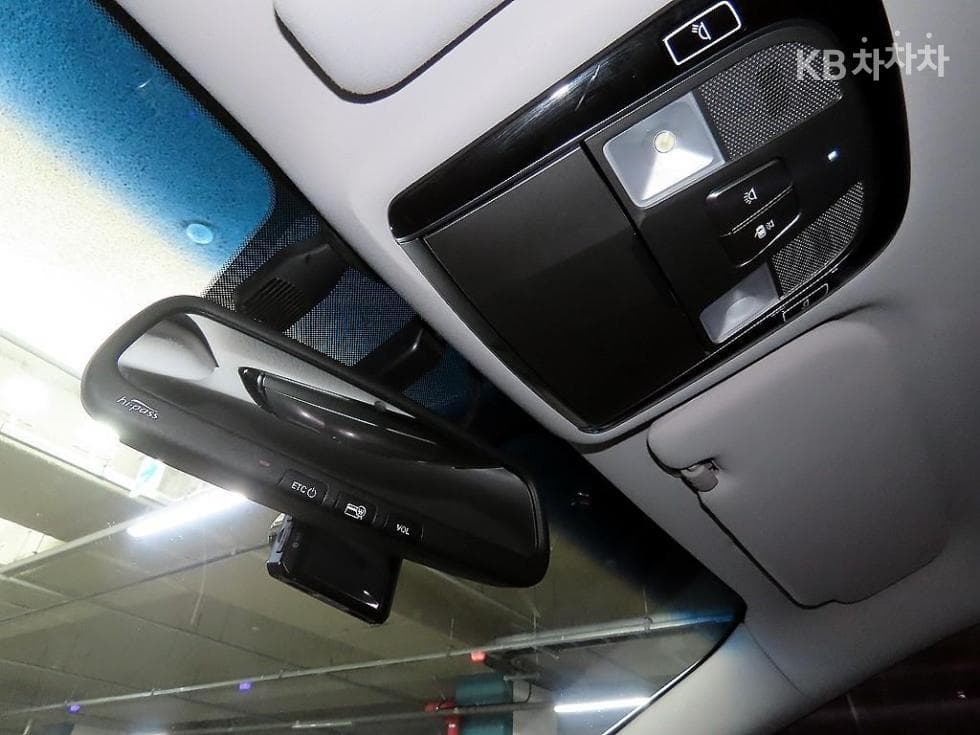 Hyundai Grandeur (Azera)HGHG240 Modern - 17