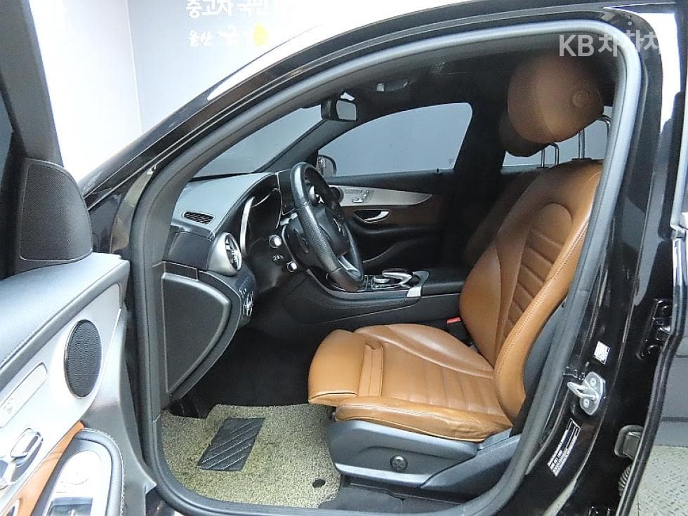Mercedes-Benz GLC(X253)220 d 4Matic COUPE Premium - 10