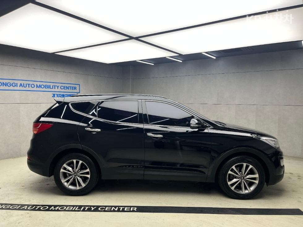 Hyundai Santa Fe DMHyundai R-engine 2.0 diesel 2WD PREMIUM Standard - 2