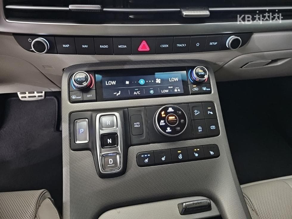 Hyundai The New (facelift) Palisade2.2 Diesel 4WD Prestige - 10