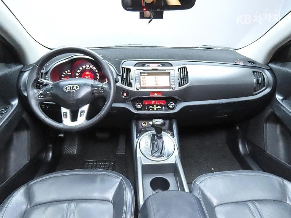 Киа Sportage R2WD Дизел LIMITED - 6
